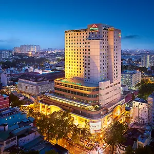 windsor-plaza.hotelsvungtau.com/